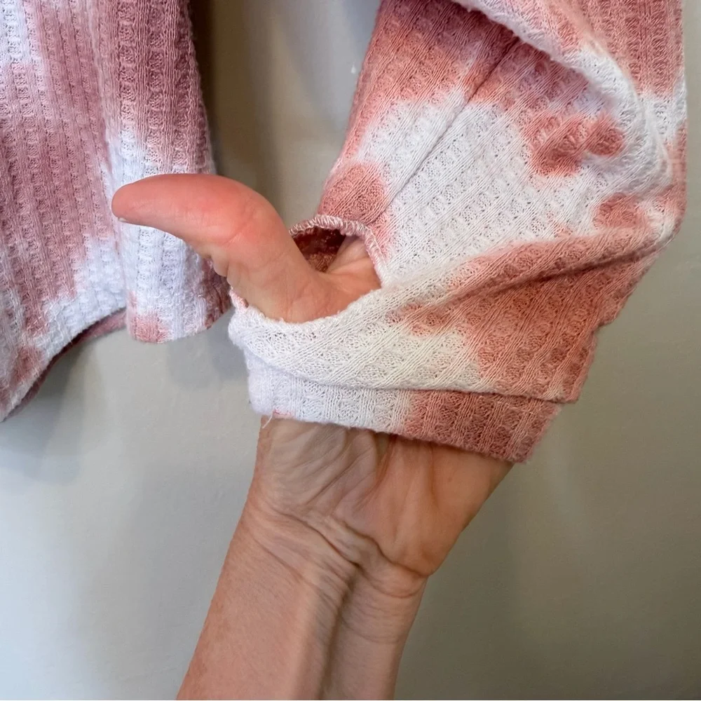 Sweet Romeo | Waffle Textured Knit Tie Dye Thumb Holes Pull Over Thermal Shirt - Picture 7 of 10